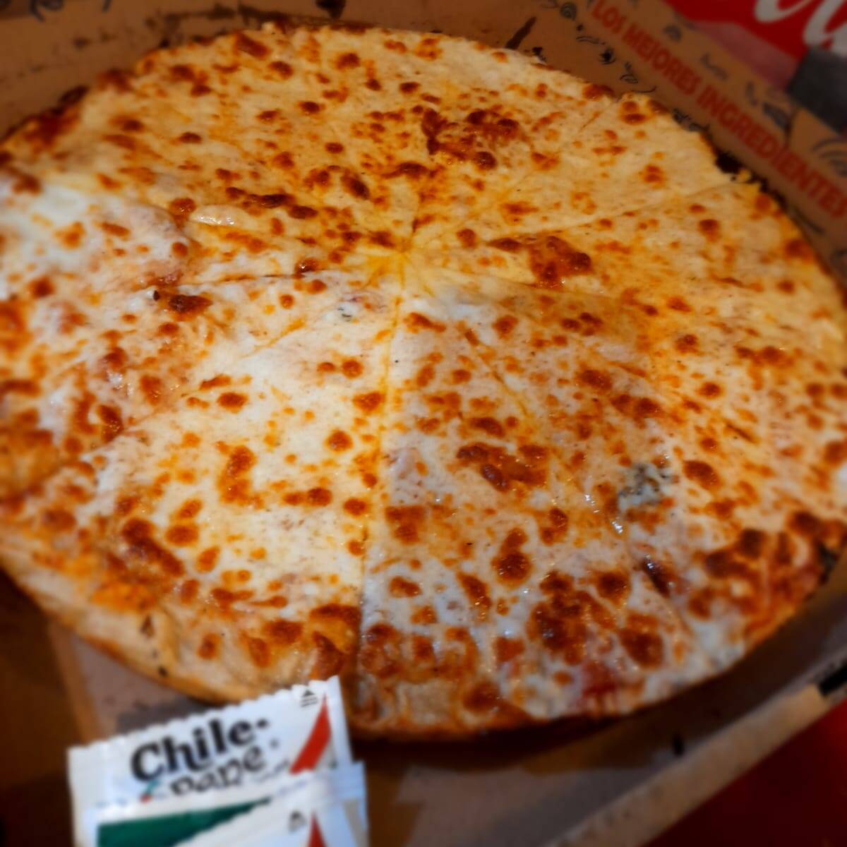 Pizza de Queso Mediana 8 Trozos