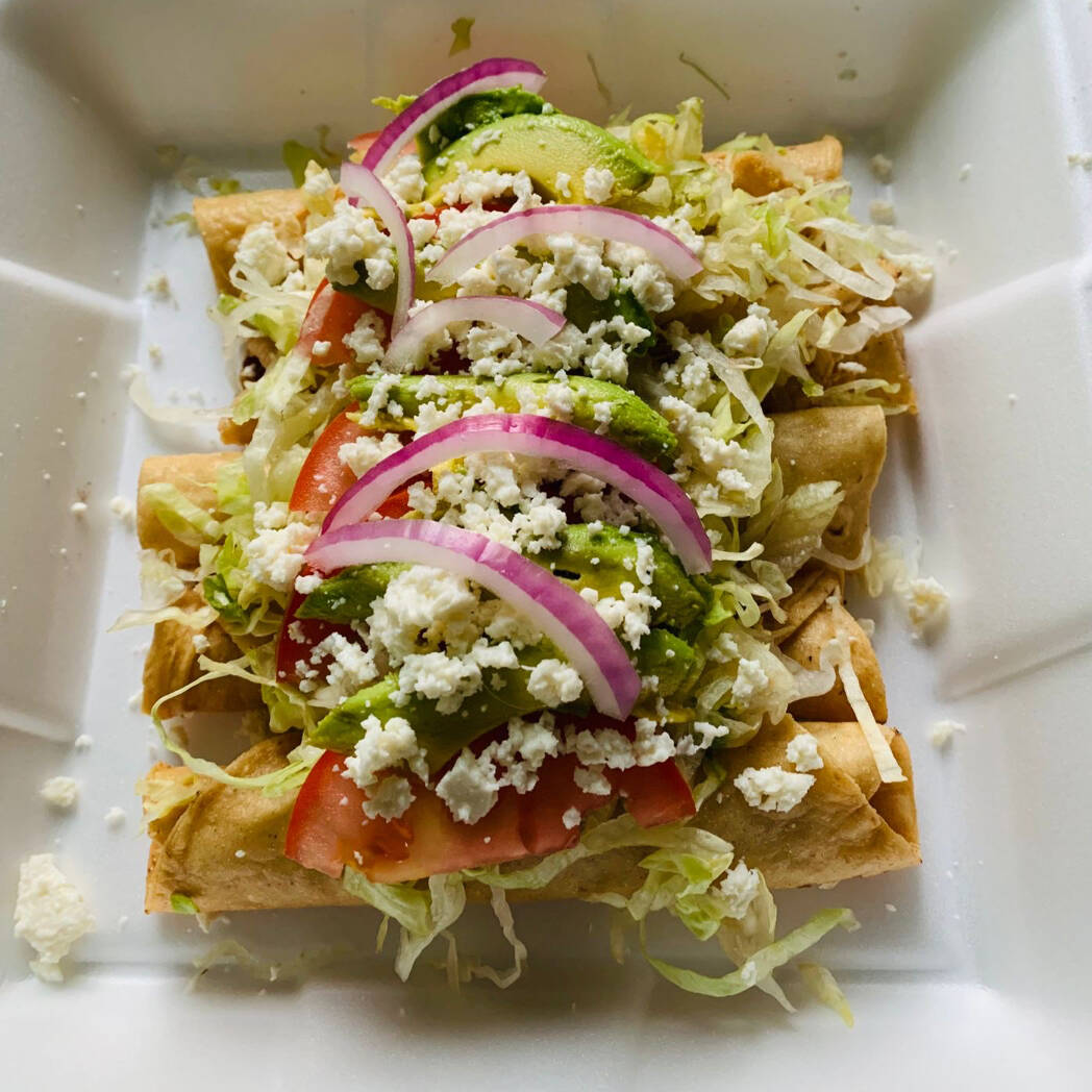 Tacos dorados