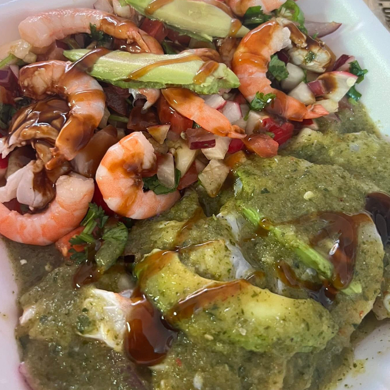Platón Mixto Ceviche y Aguachile Compartir