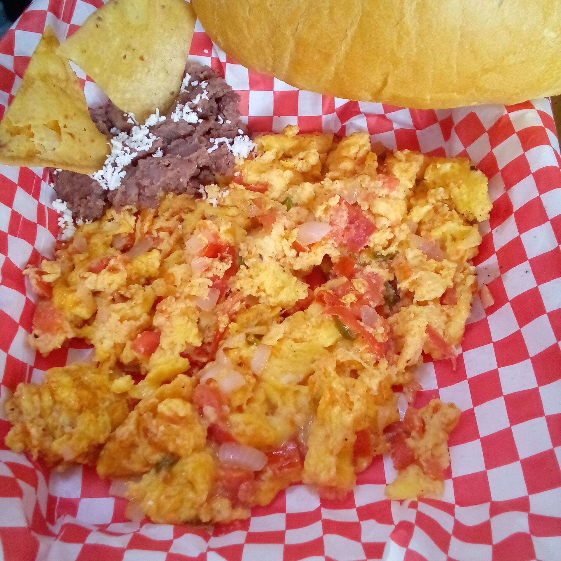 Desayuno Somasa a la Mexicana con Café