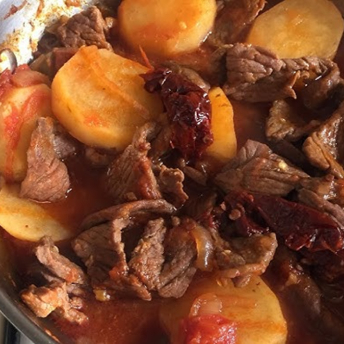 Bistec en Chipotle con Papas
