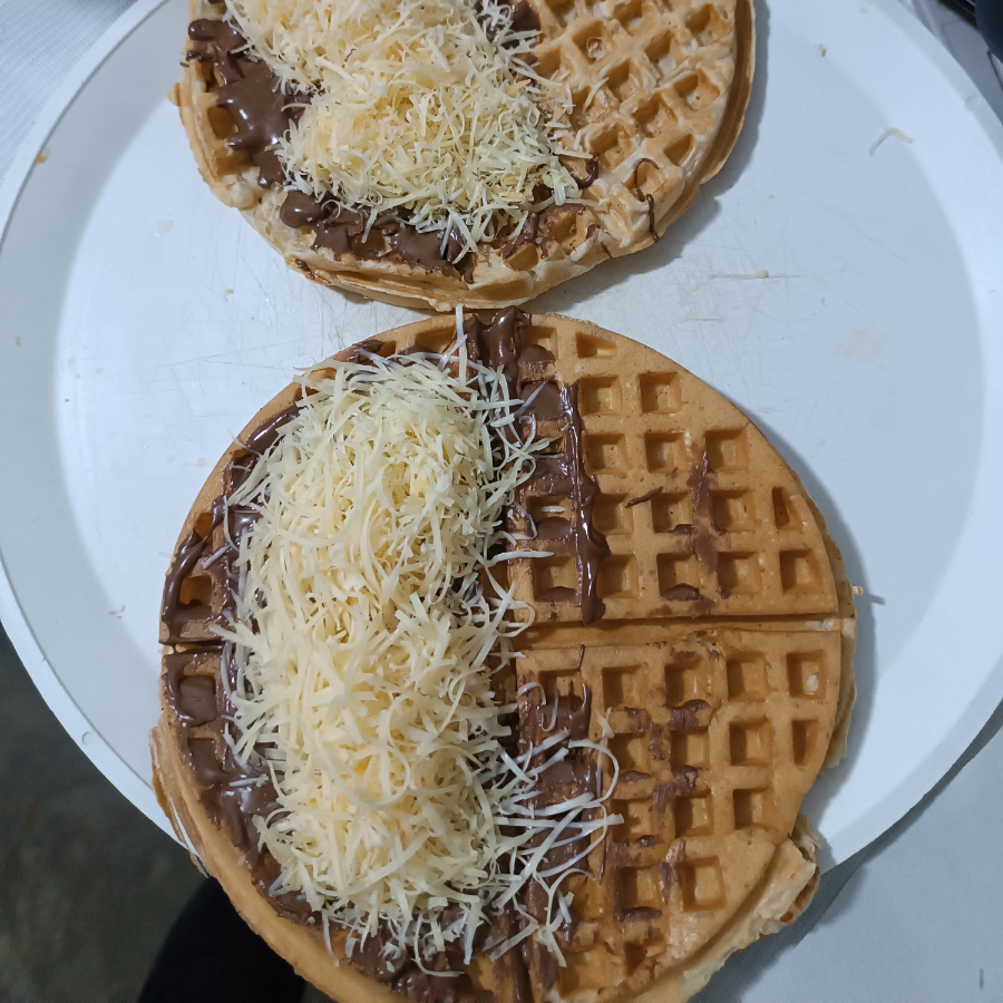 Waffle Queso de Bola con NUTELLA