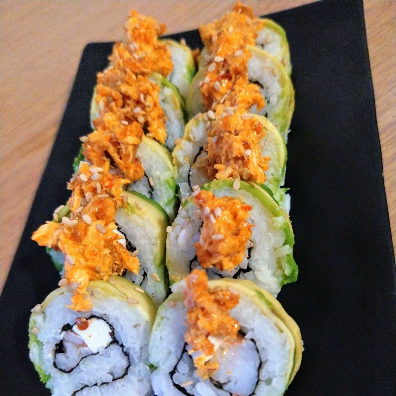 Avocado Roll Especial 🍣
