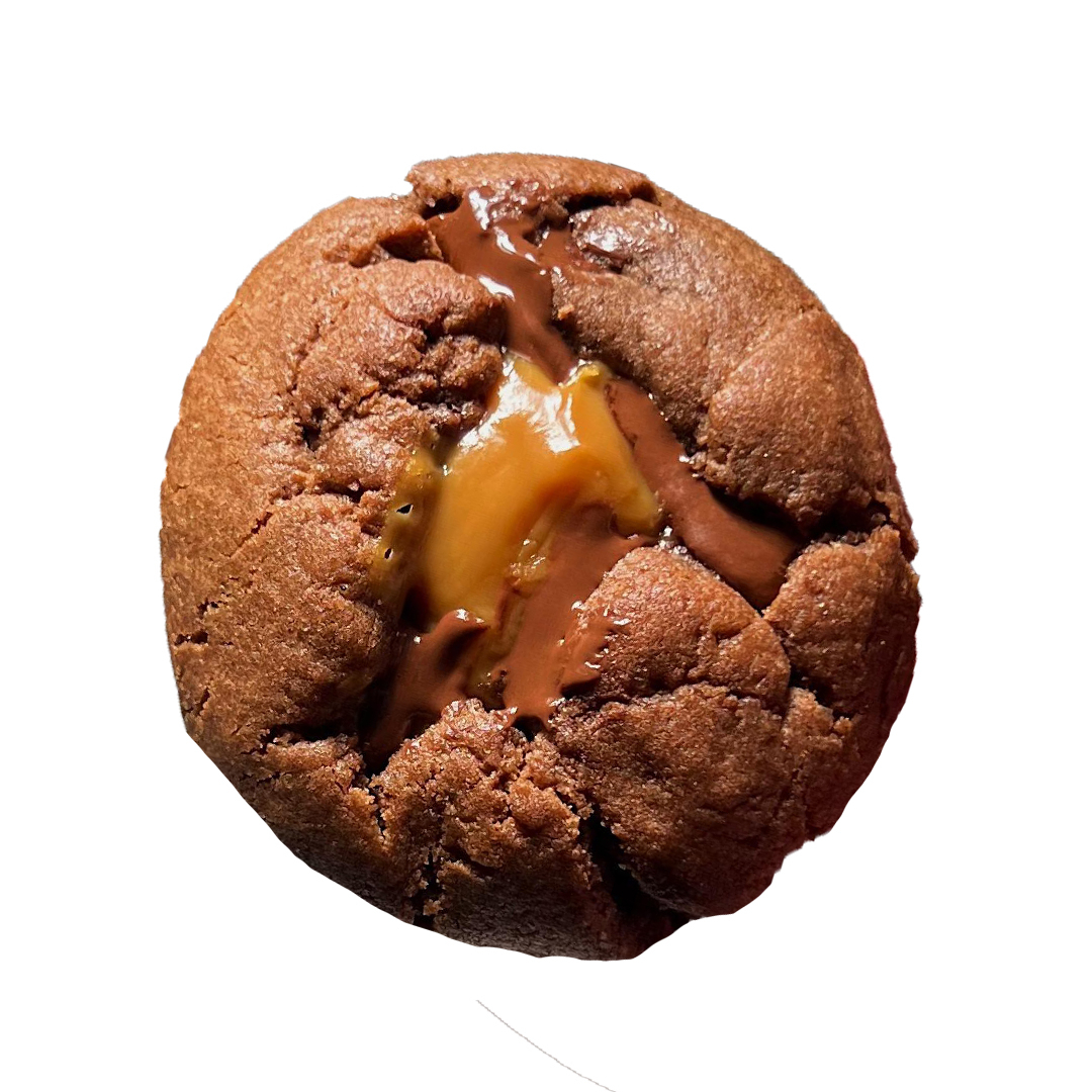 Massa de Café, gotas de chocolate meio amargo e doce de leite. Todos os cookies são assados na hora do pedido.