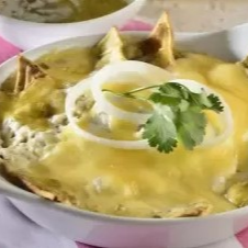 Chilaquiles con Quesos