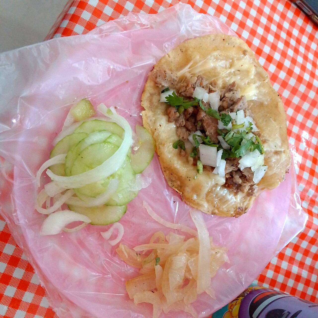 QUESADILLA DE MAIZ DE COSTILLA