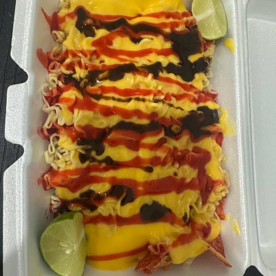 CHAROLA INDIVIDUAL DE TOSTITOS CON MARUCHAN