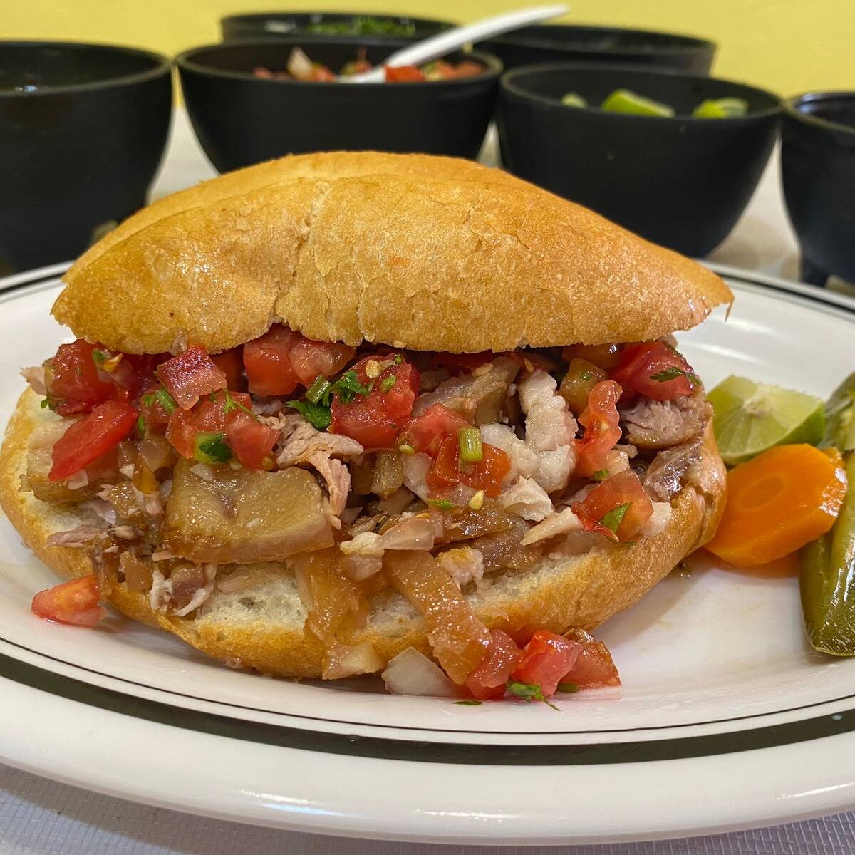 Torta de Carnitas
