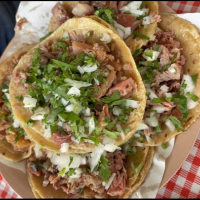 Taco con Queso y Carne Asada
