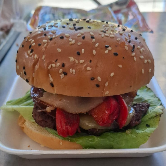 HAMBURGUESA "EL TROMPIN"