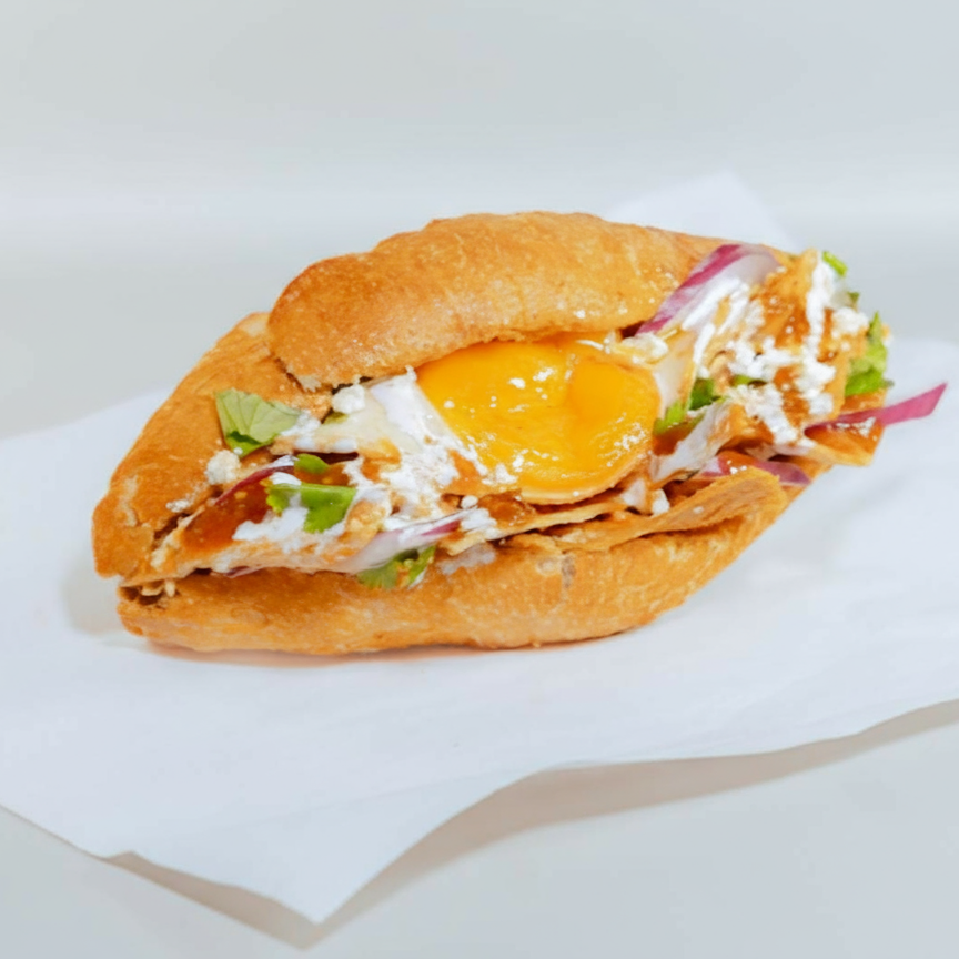 Torta de Chilaquiles Con Proteina