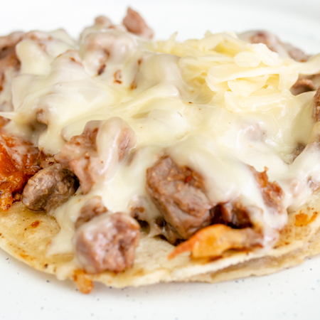 Taquito de Arrachera con Queso