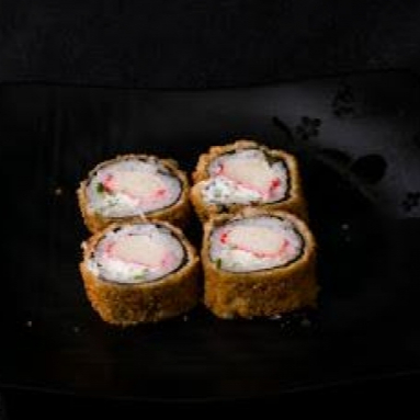 kani (carne de caranguejo), cream cheese, (shari) arroz japonês , alga marinha, cebolinha, empanado em panko 10 peças