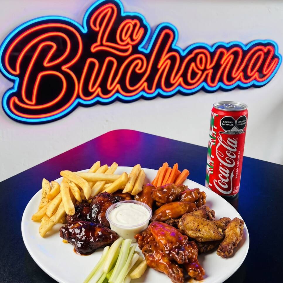 10 Alitas, Papas Ch y 1 Refresco