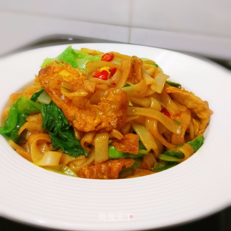 31.Fideos de Arroz en Salsa con Carne de Res
