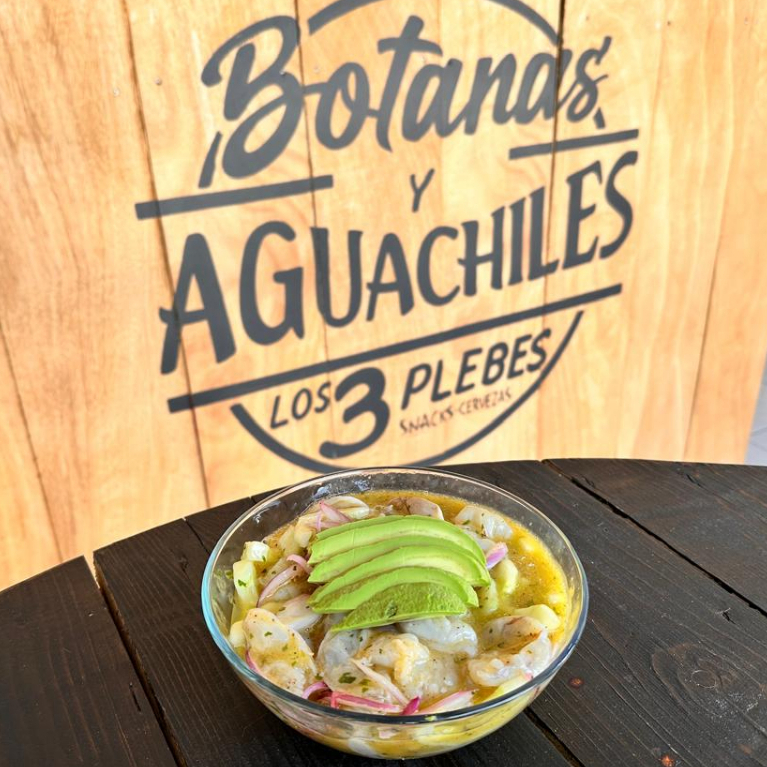 Camarones en Aguachile