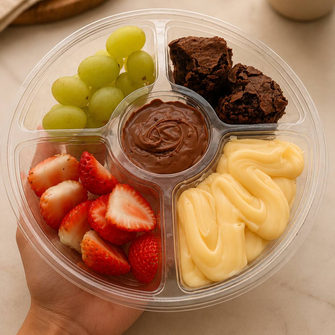 Recheado com creme de ninho, nutella,uvas verdes, morangos e brownie. Perfeito para ocasiões especiais