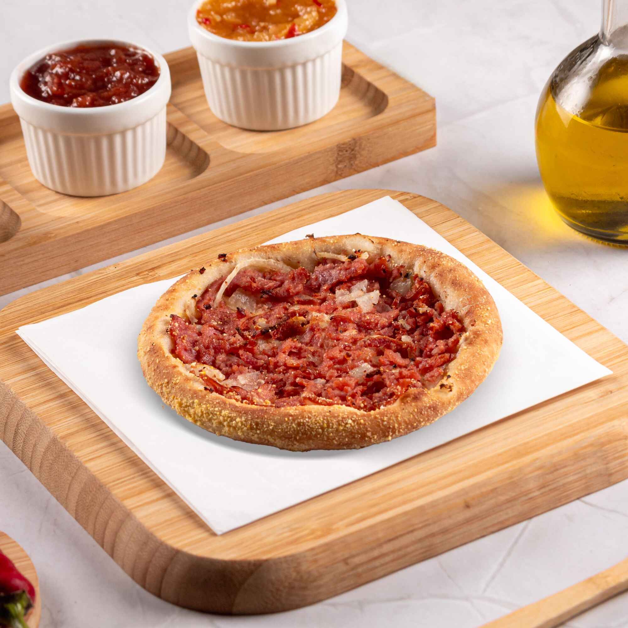 Recheada com calabresa moída e cebola picada, sabor marcante e irresistível.