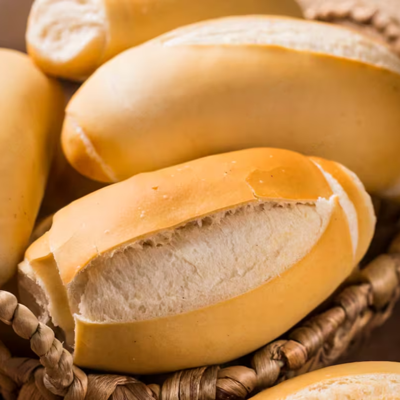 1 unidade de pão francês fresquinho, crocante por fora e macio por dentro. Sempre da fornada mais recente, perfeito para qualquer momento do Dia.