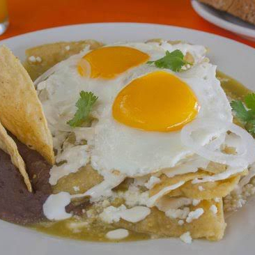 CHILAQUILES CON HUEVO