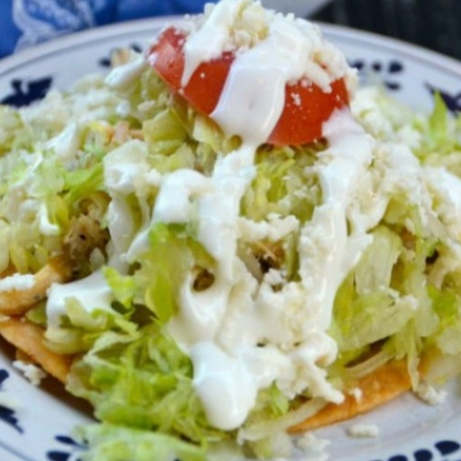 TOSTADA DE POLLO