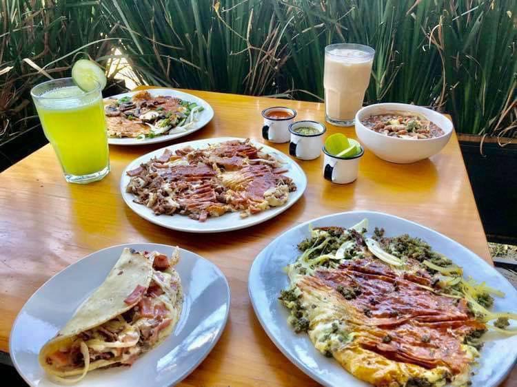 Taquería Los Pioneros (Acueducto)