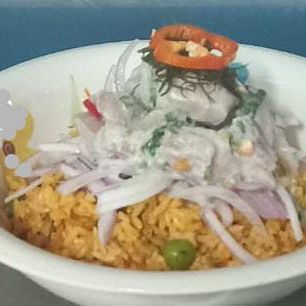 Arroz con Mariscos Montado con Ceviche