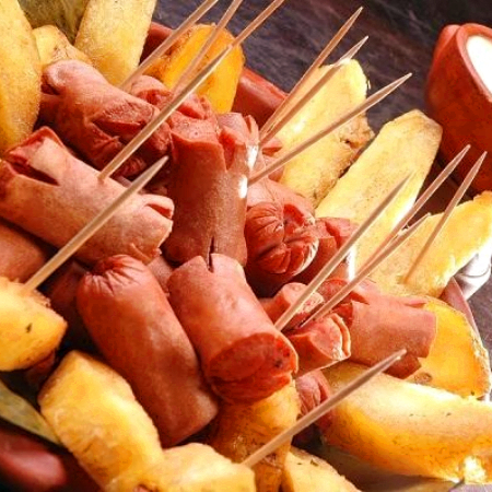Salchipapas