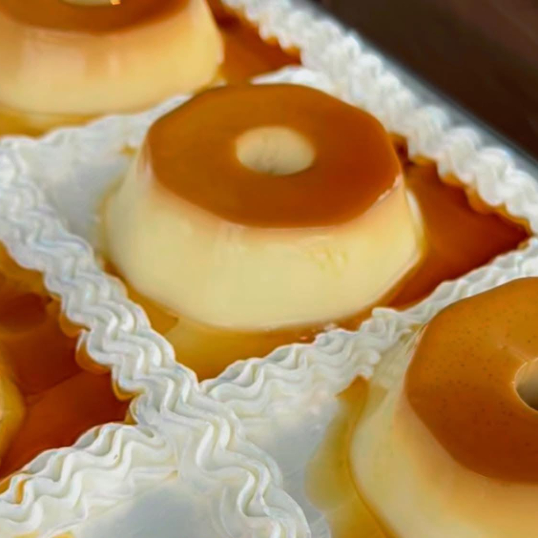 3 rebanadas de pastel de tres leches con Flan