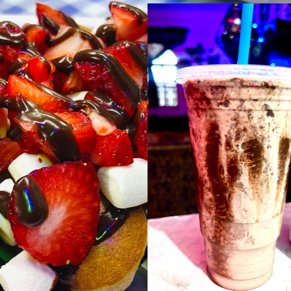 Mini Hot Cakes y Frappé Frutos Rojos