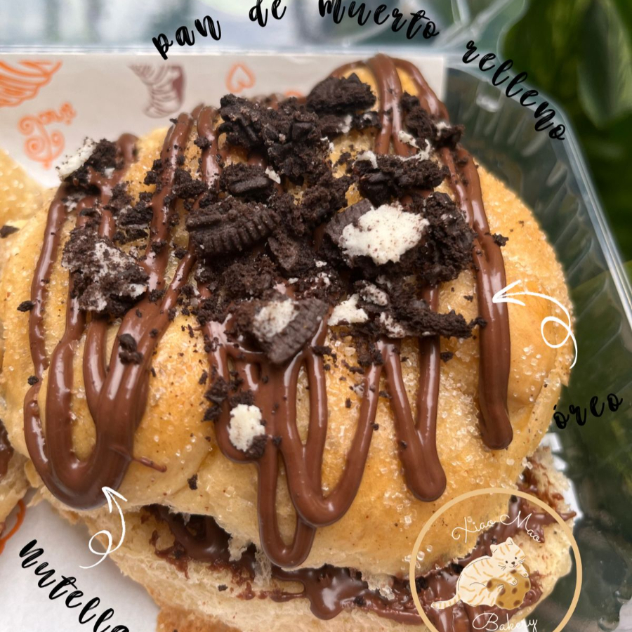 Pan de Muerto Relleno de NUTELLA y OREO