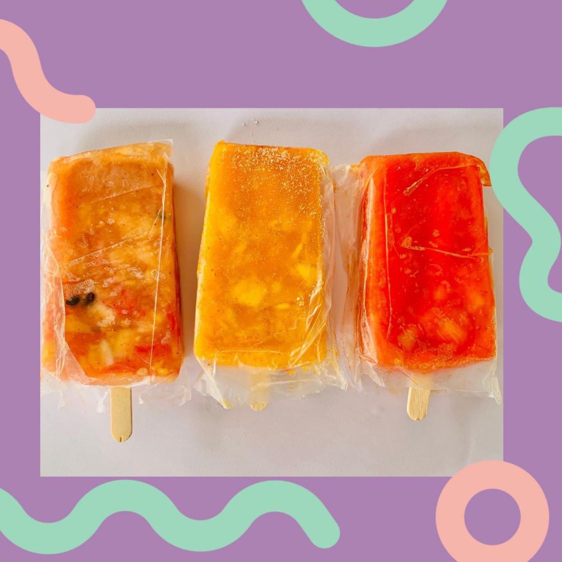2 Paletas a Base de Agua + 2 Paleta Chemisse Fresa