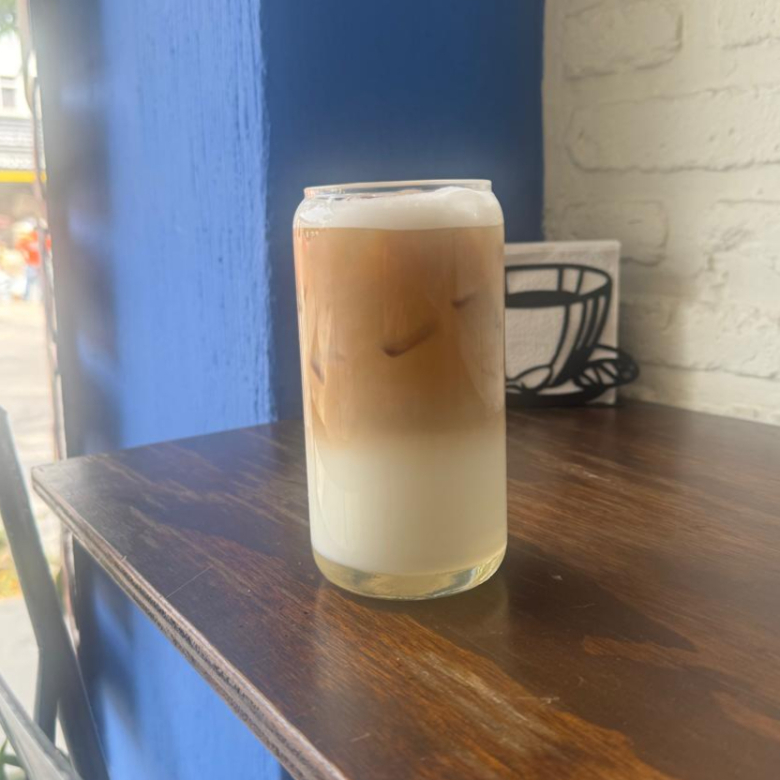 Latte Carajillo a las Rocas