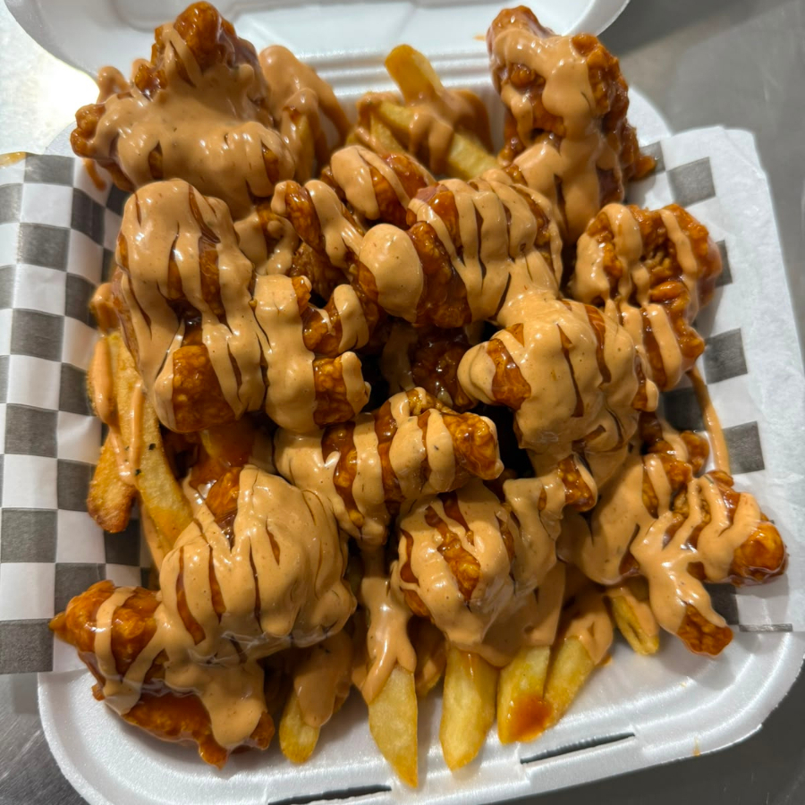 BONELES CHESSER FRIES CHICOS