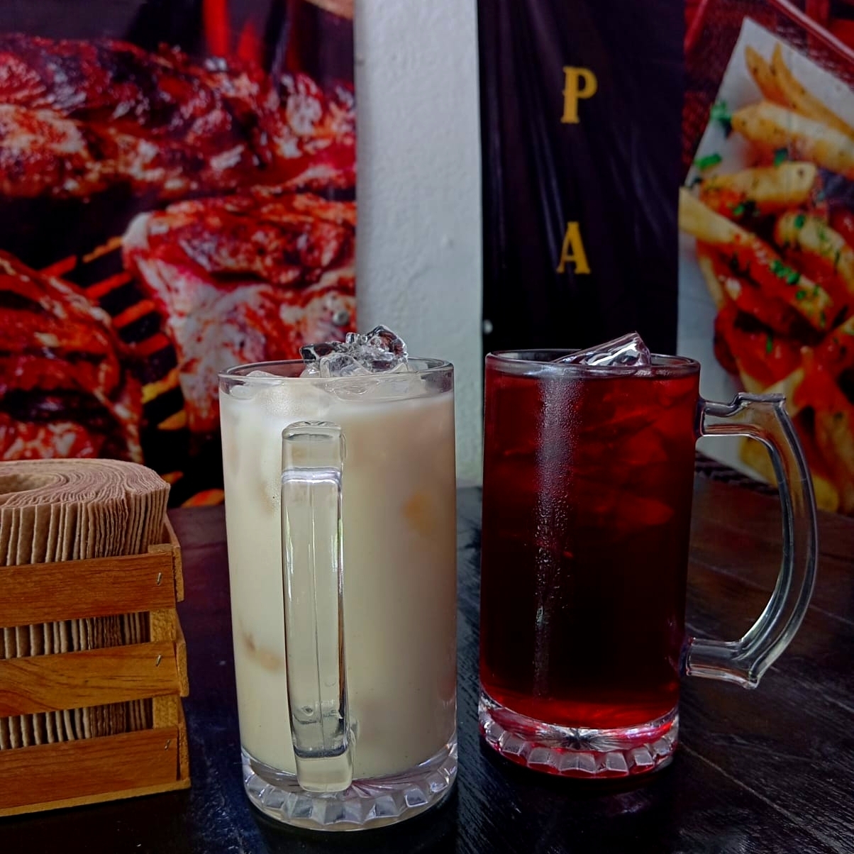 Agua 1/2 (Jamaica, Horchata)