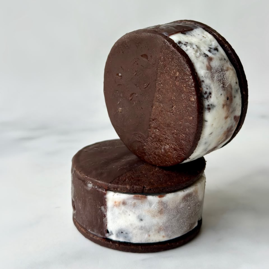 Cookie Bakes con Helado de Oreo