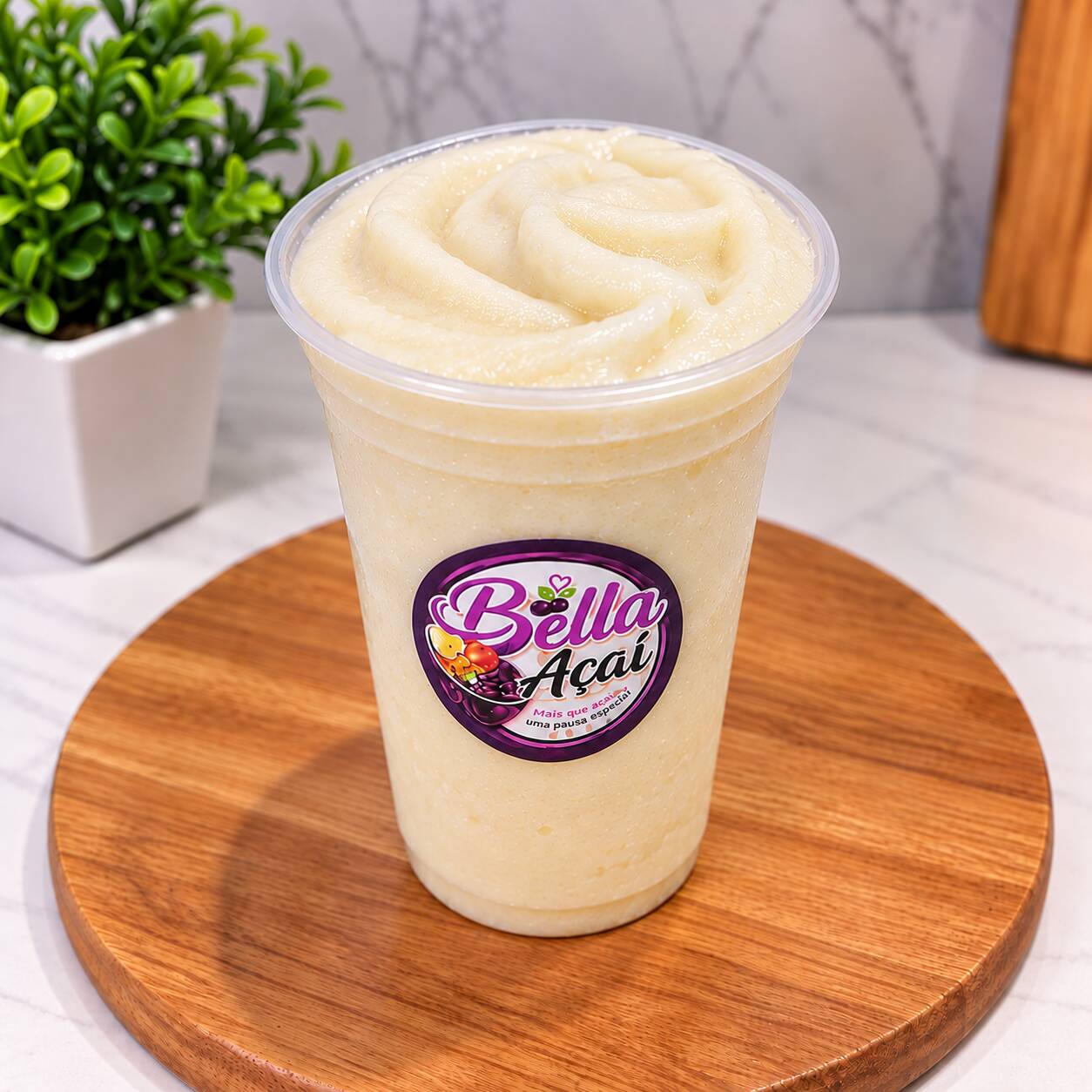 Creme de cupuaçu puro, super cremoso, refrescante e com aquele sabor tropical irresistível. Servido sem acompanhamentos, perfeito para quem ama saborear o cupuaçu do jeitinho que ele é.