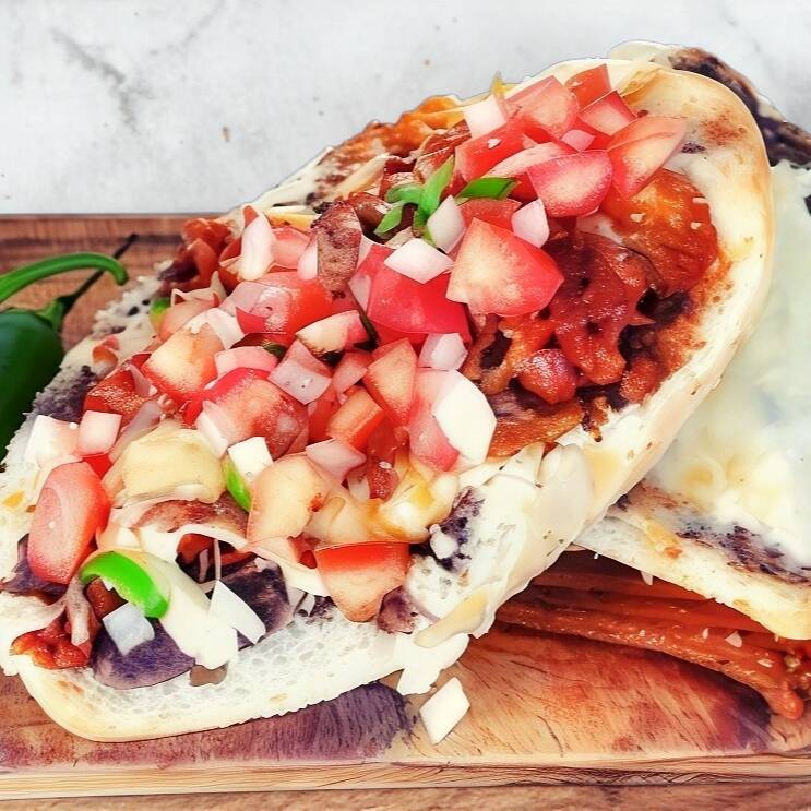 Molletes con Longaniza 4 pzas