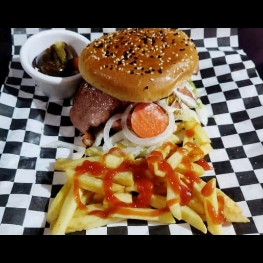 Hamburguesa Especial C/Papas a la Francesa