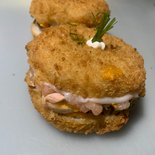 salmao fresco ,cream cheese ,cebolinha,crispy ,cheddar,molho ,especial tke