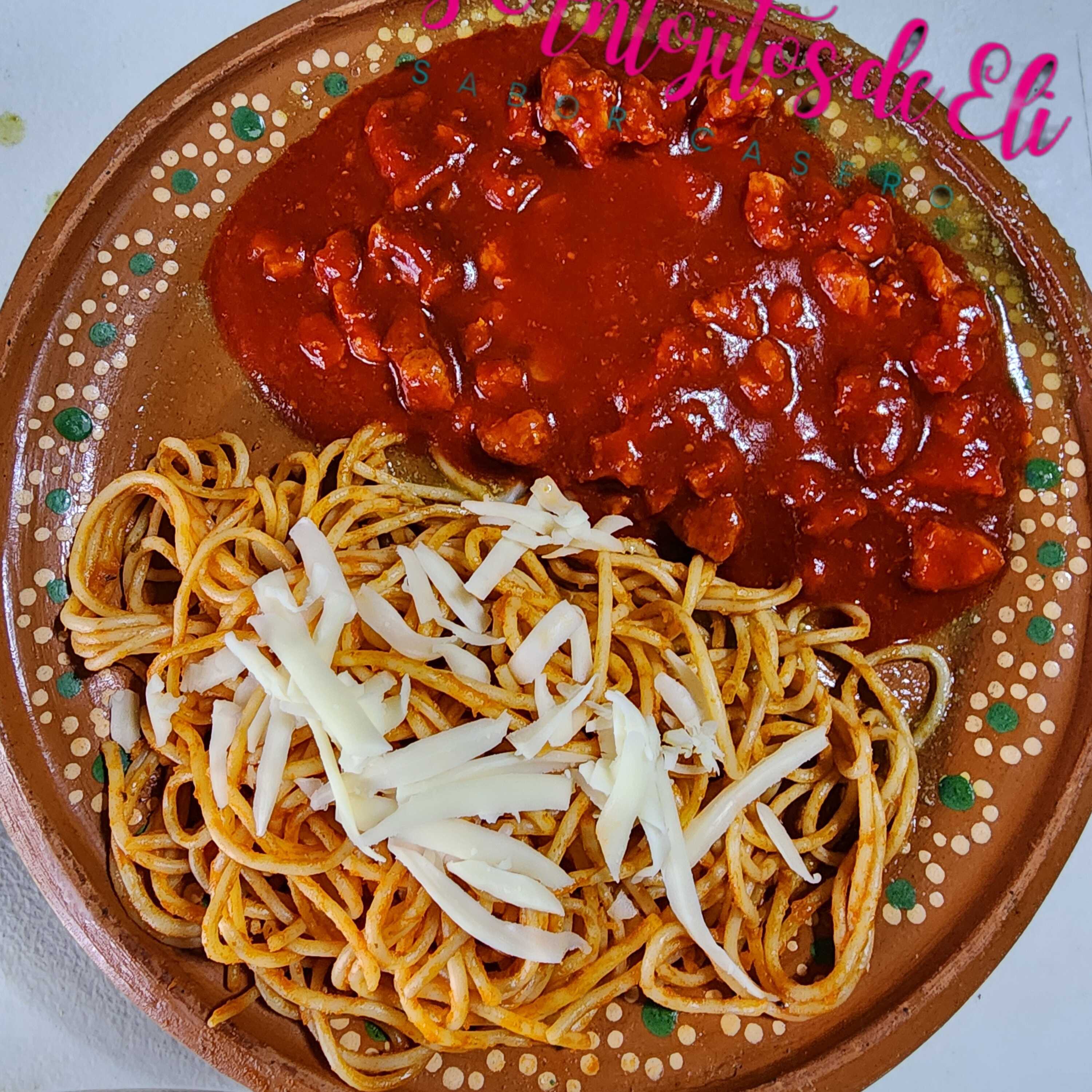 Guisado de Carne de Cerdo en Salsa Roja