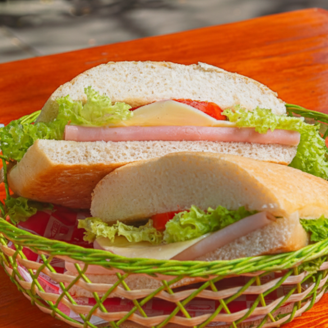 Chapata de Jamón Serrano