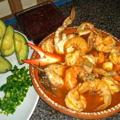 SOPA DE MARISCOS