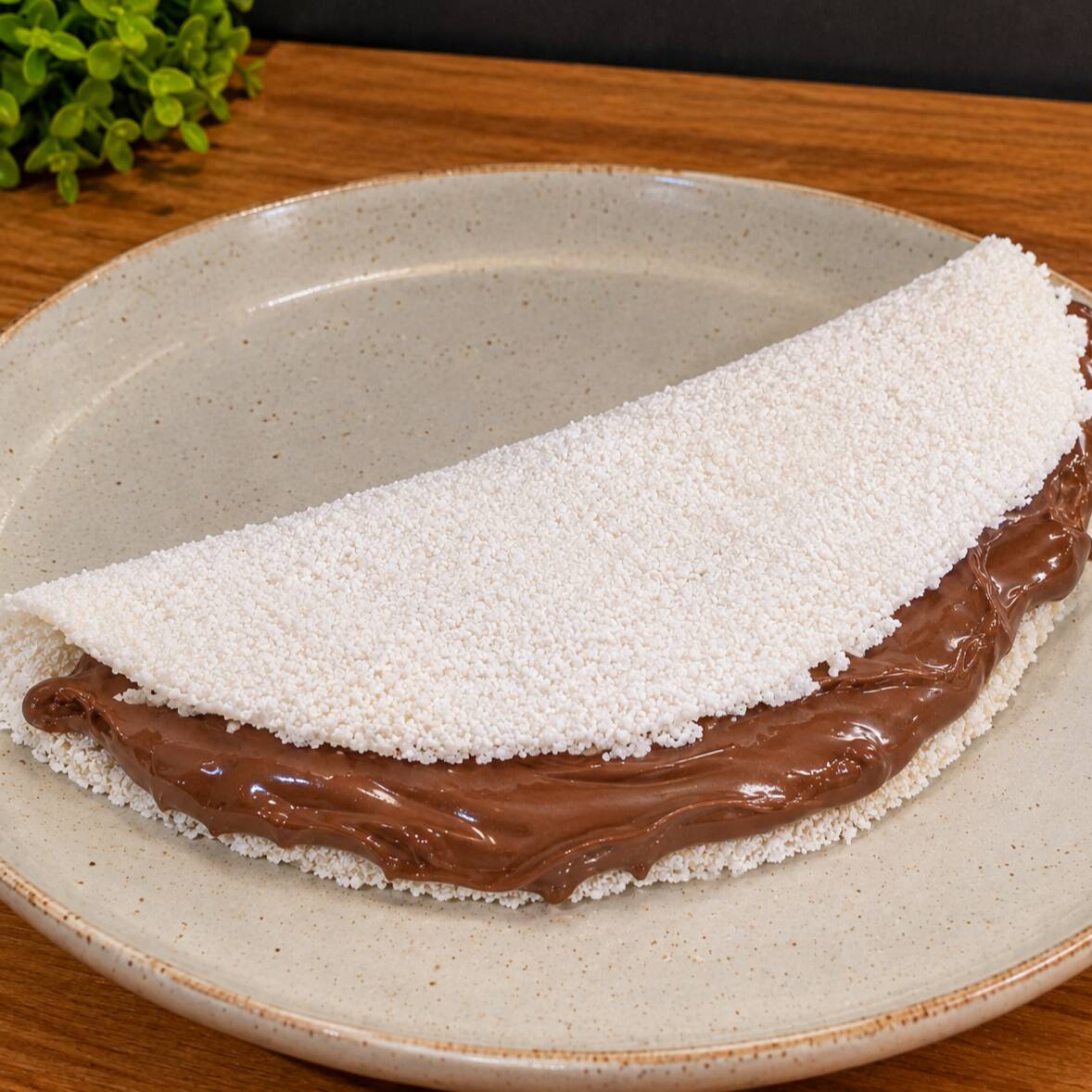 Tapioca recheada com creme de avelã