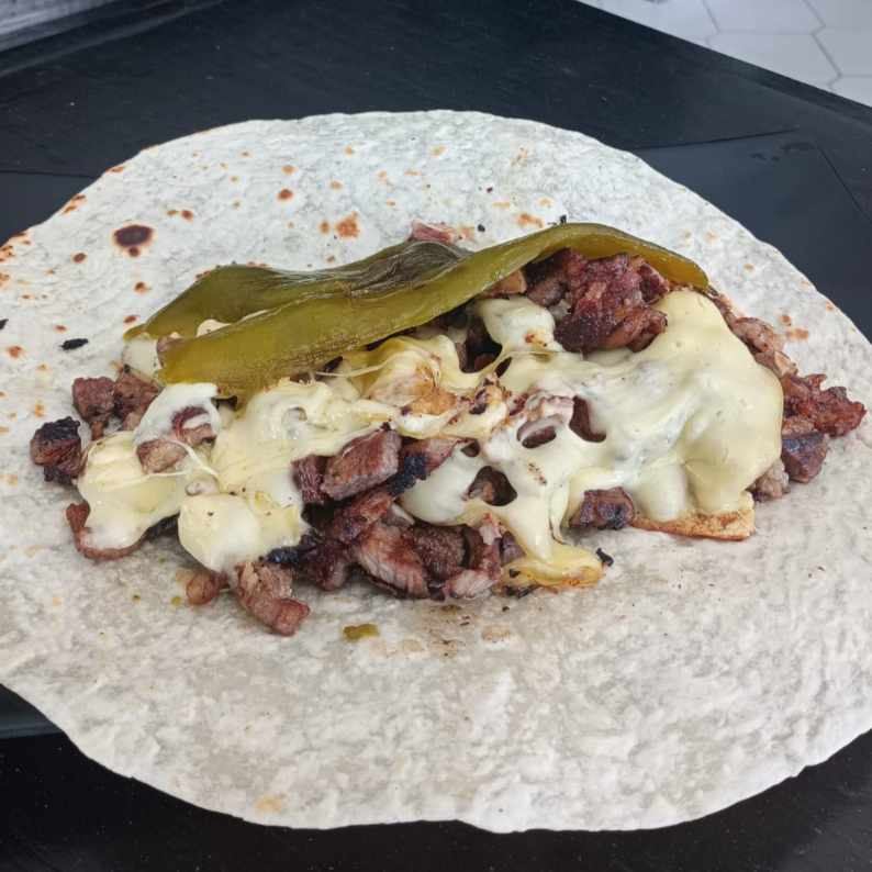 TORTILLON CHILACA Y QUESO