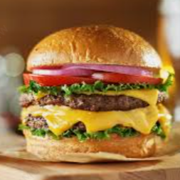 Hamburguesa con salchicha y papas