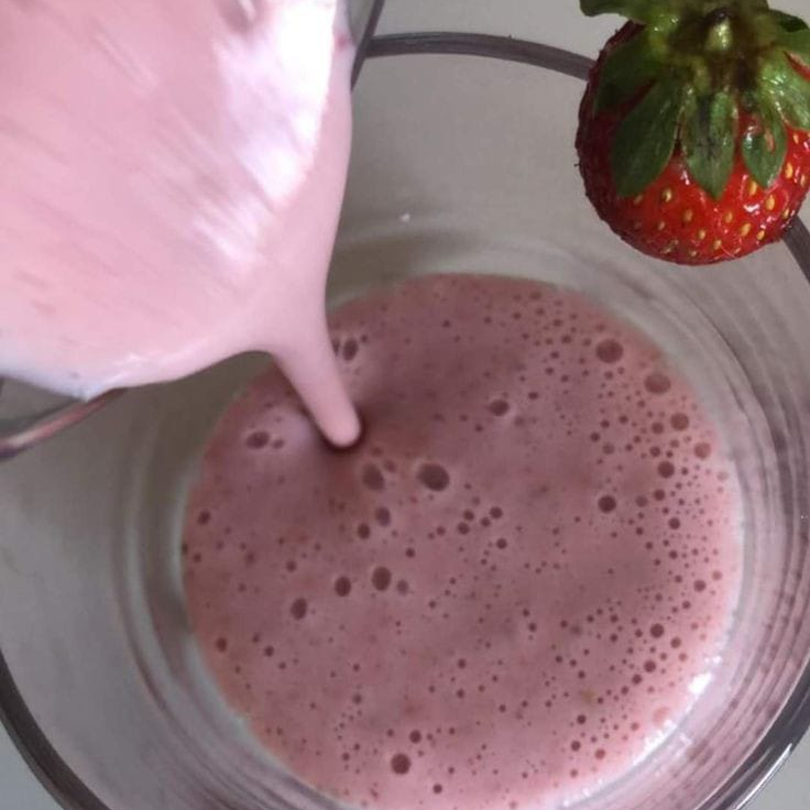 LICUADO DE FRESA 🥛🍓(VASO DE 1/2)