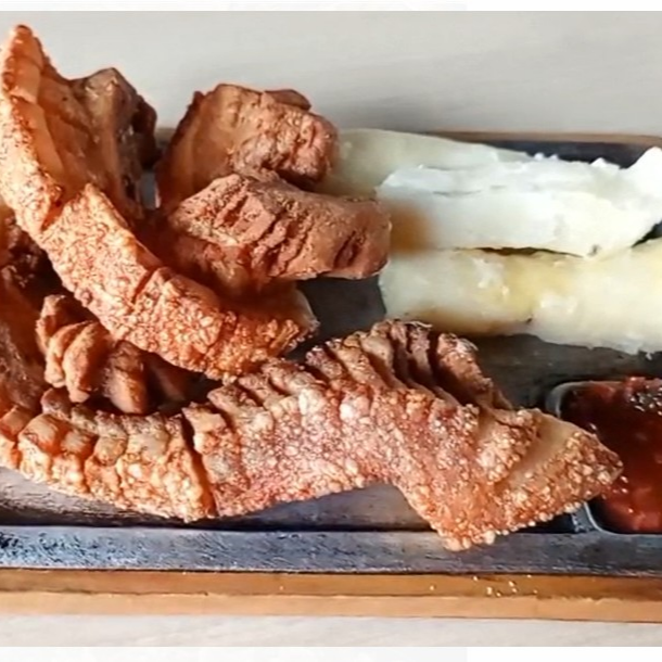 Chicaharron con Yuca