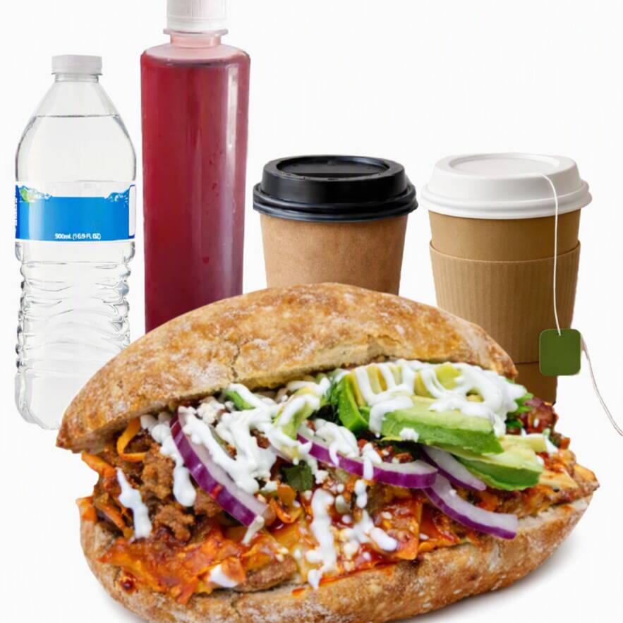 Torta de ChilaQuil bebida/ CH sandwich beverage