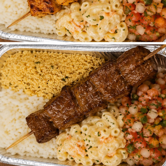 Essa promoção acompanha 1 espetinho de carne, arroz, farofa, molho à campanha e macarronese.